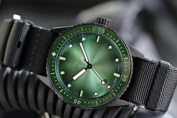 贵阳欧米茄手表官方售后洗油